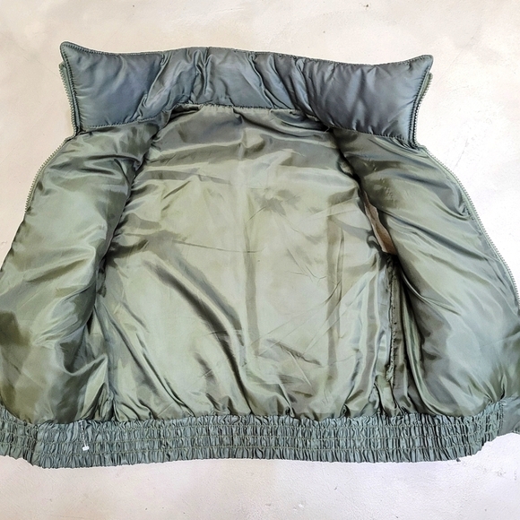 [NWOT] High Neck Padded Puffer Vest with Pockets Women Size 2 - Picture 7 of 9